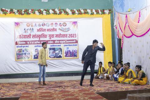 Two performers in a stage play